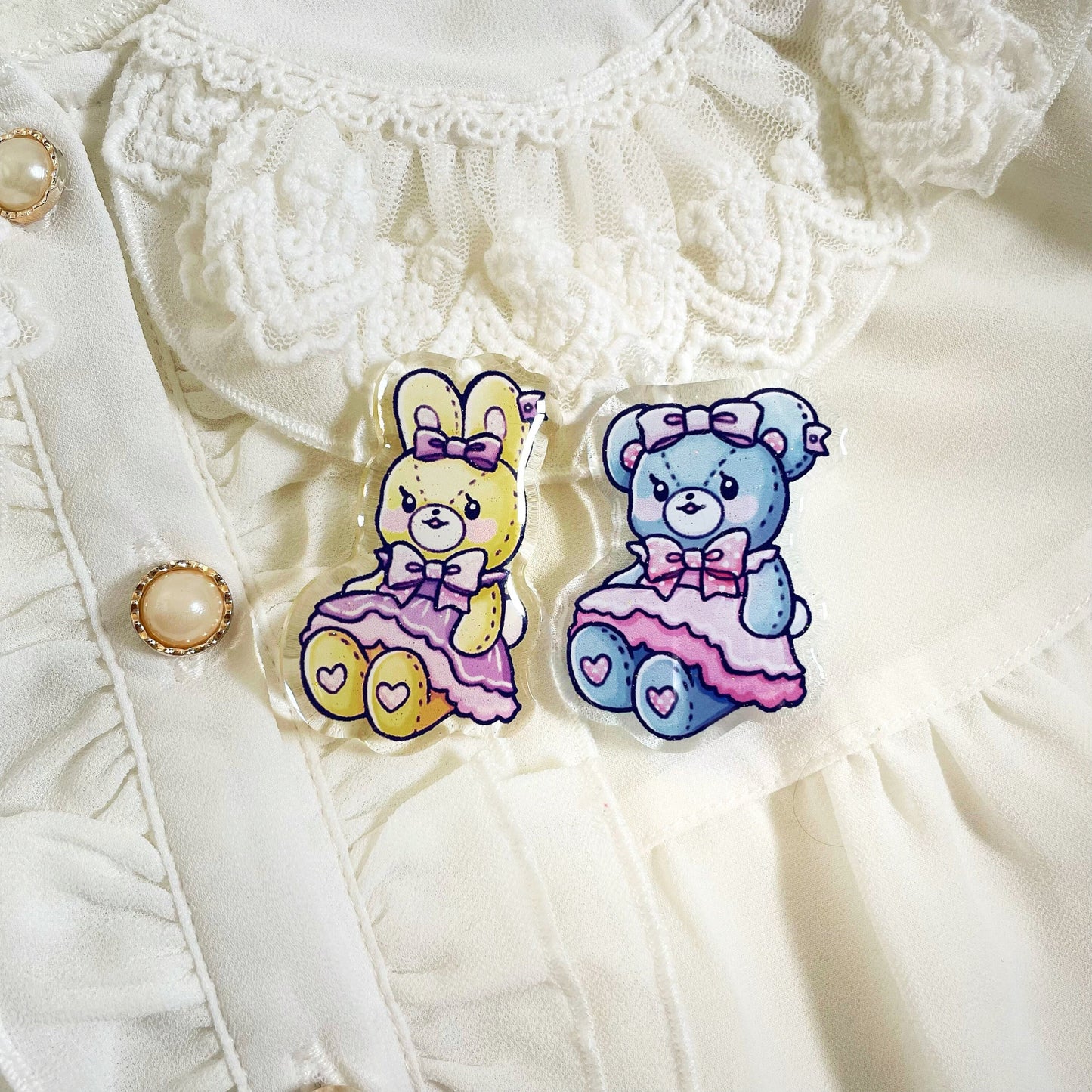 Lyrical Bun Shy Bear Lolita Pins